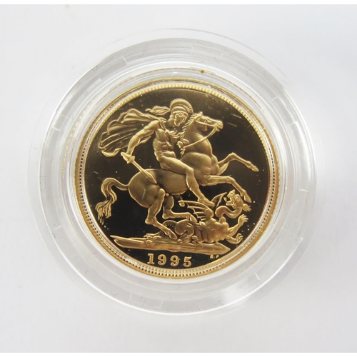 1410 - A Royal Mint 1995 Gold Proof Sovereign. Boxed with COA No. 6986