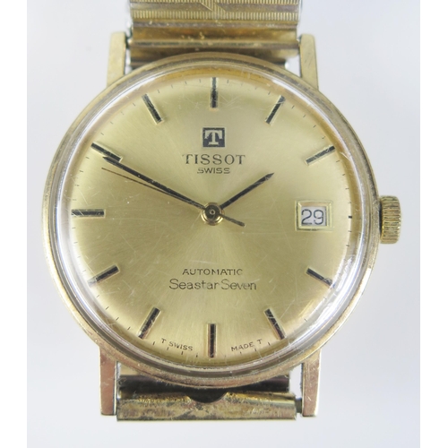 416 - A TISSOT Seastar Seven Automatic Wristwatch with date aperture, 34.45mm case. Running