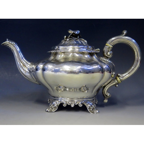 629 - A William IV silver teapot, maker Joseph Angell I & John Angell I, London, 1833, crested, of squat m... 