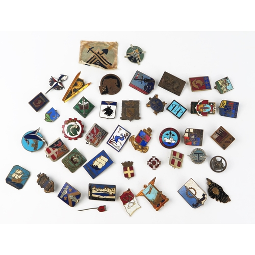 1674 - A large collection of enamel badges, mostly French.