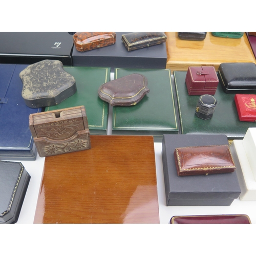 318 - A Selection of Jewellery and Watch boxes