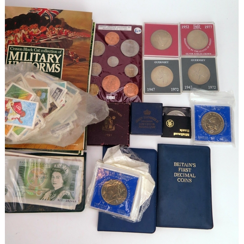 1431B - A Selection of World Coins, tea cards, etc.