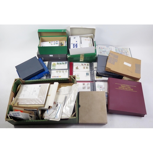 1469E - A Large Collection of GB First Day Covers, First Day Lithographs, 25th Anniversary 1953-78 Commonwea... 