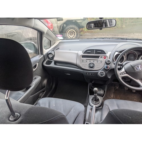 1725 - Honda Jazz 2009, 1339 cc Petrol, Manual, MOT Expires 17 December 2024, c. 37,523 miles, First Regist... 