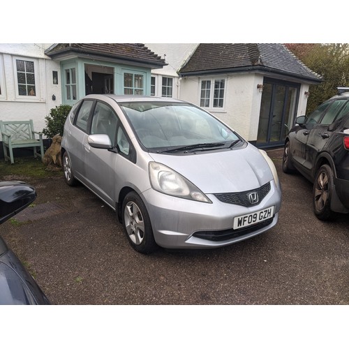 1725 - Honda Jazz 2009, 1339 cc Petrol, Manual, MOT Expires 17 December 2024, c. 37,523 miles, First Regist... 