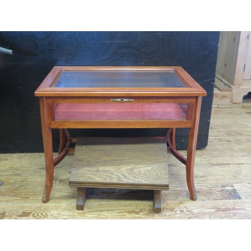 1709A - A Bijouterie Checkered Inlayed Display Table with bevelled edge glass and Oak Book Stand