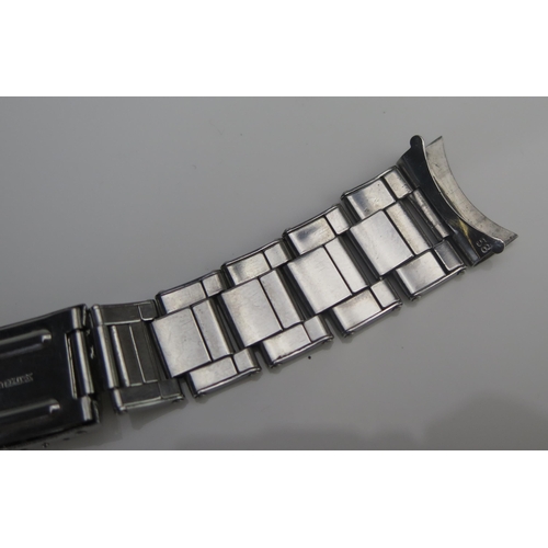 75 - A ROLEX Oyster Bracelet 7206 Folded Riveted 58 End Links (16cm closed), c. 1969, compatible with: Su... 