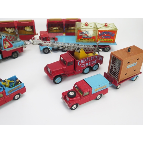 1013 - Corgi Chipperfields Circus Collection including Bedford Articulated Horse Transporter, x2 Internatio... 