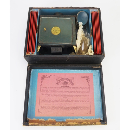 1040 - An Ernst Plank The Standard Magic Lantern with 10 slides in original box