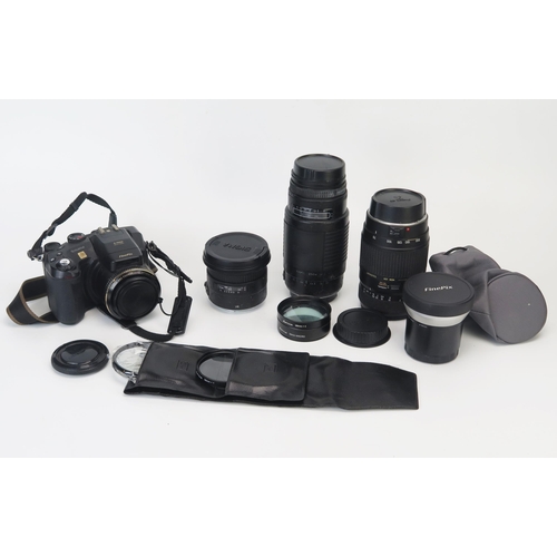 1061 - Collection of Camera Lenses including Sigma Auto Focus APO  75-300mm, Tamron AF 70-300mm, Sigma 18mm... 