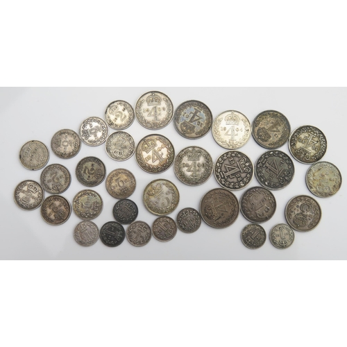 860 - Sheet of Maundy coins - 8 x Maundy penny, 11 x Maundy 2d, 9 x Maundy 4d including 1826 and 1828 etc.