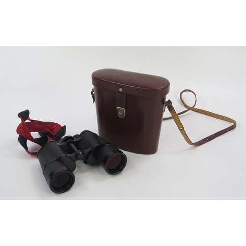 1563 - A pair of Zeiss 10 x 50 binoculars in fitted carrying case.