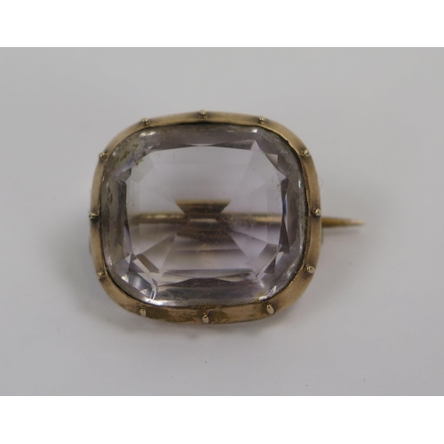 96 - A Georgian Amethyst Brooch in a precious yellow metal setting, 19.9x18.5mm, 5.85g