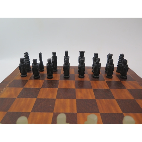 1254 - A Modern jadeite Chinese Chess Set, the king 8cm high, the pawn 6.5cm high,  with a marquetry inlaid... 