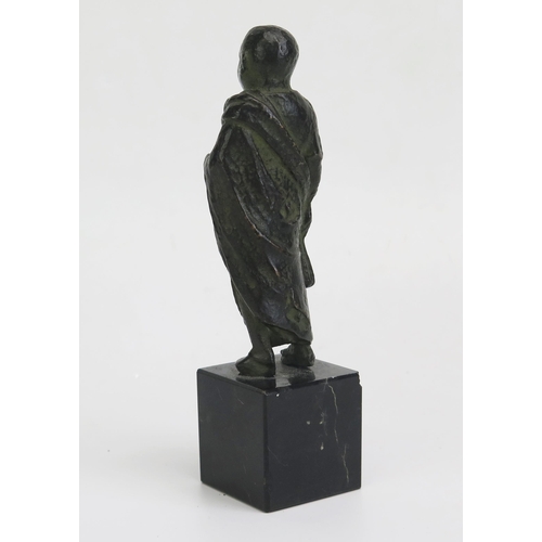 1314 - A grand Tour bronze study of a Roman senator wearing a toga, mounted on a polished marble plinth ove... 