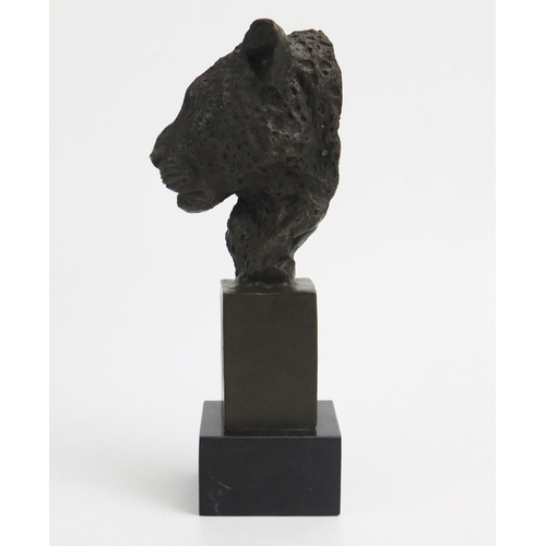 1546 - After P.J. Mene, a contemporary bronze study of a leopards head, mounted on a polished marble base, ... 