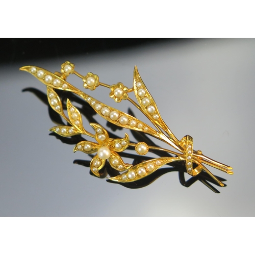 180 - A 15ct Gold and Seed Pearl Foliate Spray Brooch, 53.9mm, 5.38g