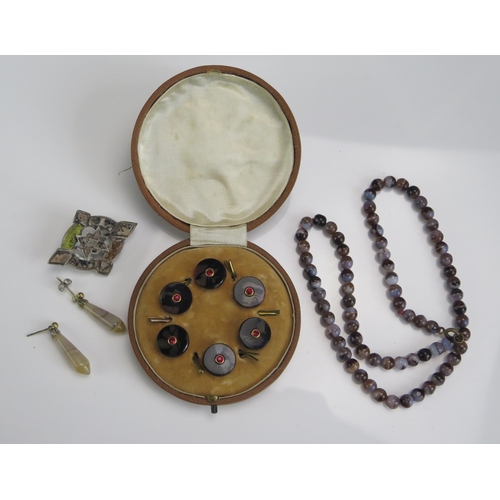 255 - A Cased Set of Agate Studs, necklace, earrings and Scottish style brooch