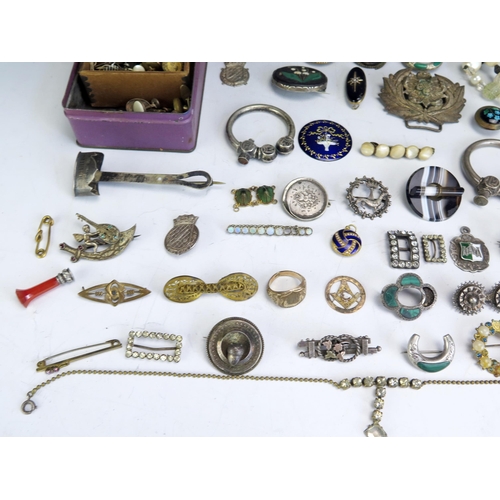 282 - A Selection of 19th Century and later Silver and other Jewellery