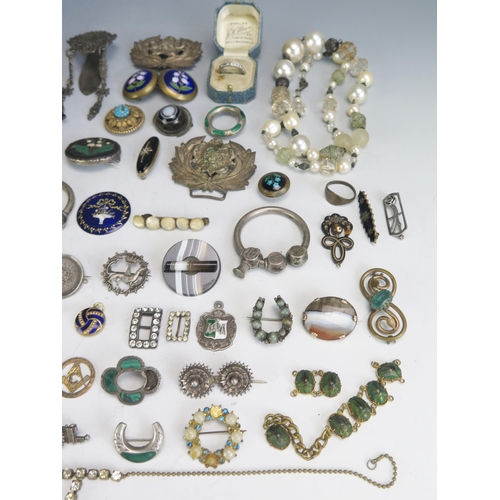 282 - A Selection of 19th Century and later Silver and other Jewellery