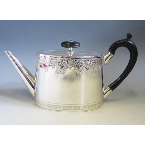 550 - A Victorian silver teapot, maker Hukin & Heath Ltd, Birmingham, 1881, inscribed, with banded chased ... 