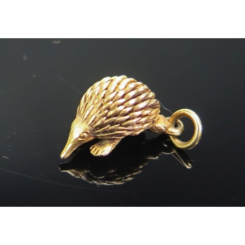 99 - A 9ct Gold Echidna Charm, stamped 9CT, 4.08g