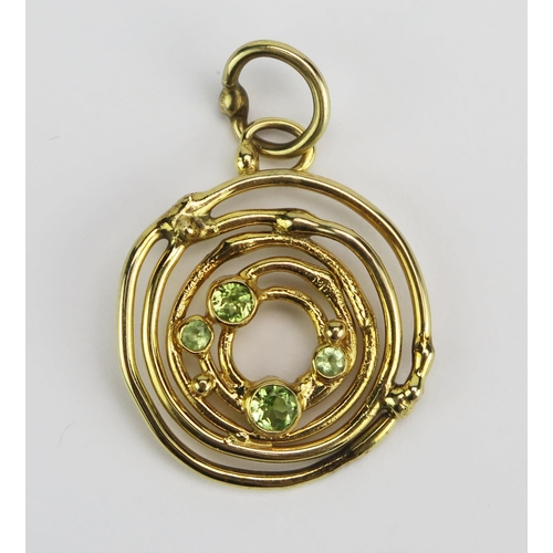 23 - A Watling Bespoke Made 9ct Gold and Peridot Pendant, c. 24.7mm diam., hallmarked, 4.86g