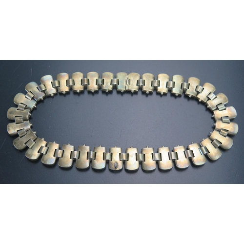 77 - A Victorian Silver Gilt Collar, 15.75