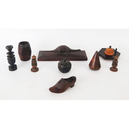 1126 - A collection of treen wares including chess pieces, miniature barrel, shoe and other items.