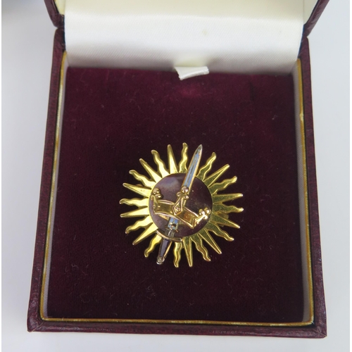 1372 - A Knights Bachelors silver gilt badge, 6.3cm x 4.6cm, in original case of issue, together with a 9ct... 