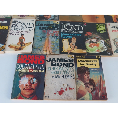 1409 - FLEMING (Ian), assorted James Bond paperbacks including Dr No, Thunderball, Moonraker, Gold Finger a... 