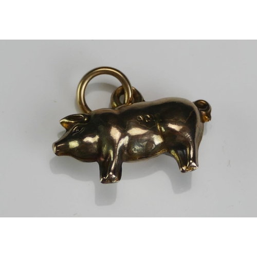 200 - A 9ct Gold Pig Charm, .8g