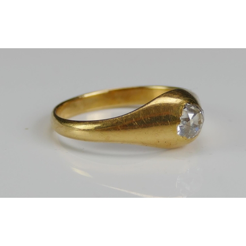 232 - An Antique Gent's 18ct Gold and Old Cut Diamond Solitaire Ring, c. 6mm rub over set stone, size V.5,... 