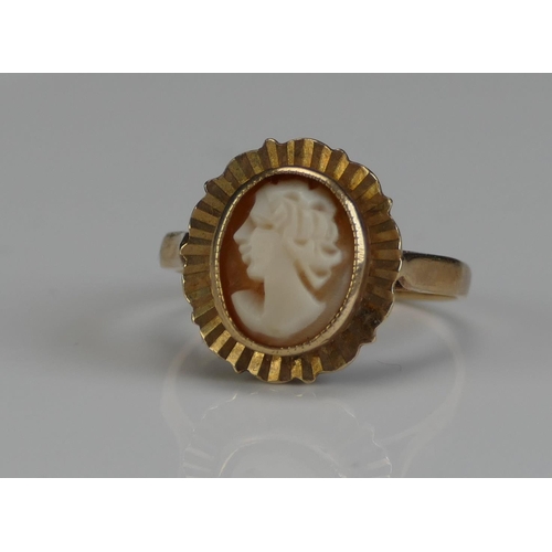 247 - A 9ct Gold Cameo Ring, size L, hallmarked, 3g