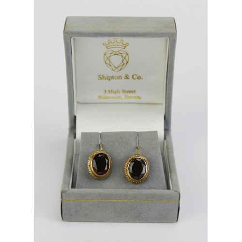 3 - A Pair of 9ct Gold and Garner Screw Back Earrings, 12.5x10.6mm head, hallmarked, 4.1g