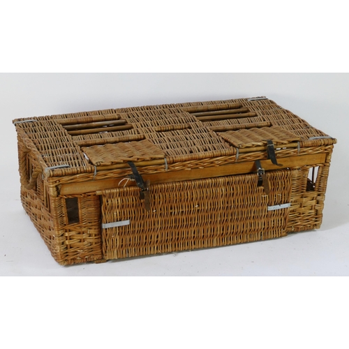 1439 - Shepherds of Leicester, a wicker two-division pigeon carrying basket, of traditional design, 90cm wi... 