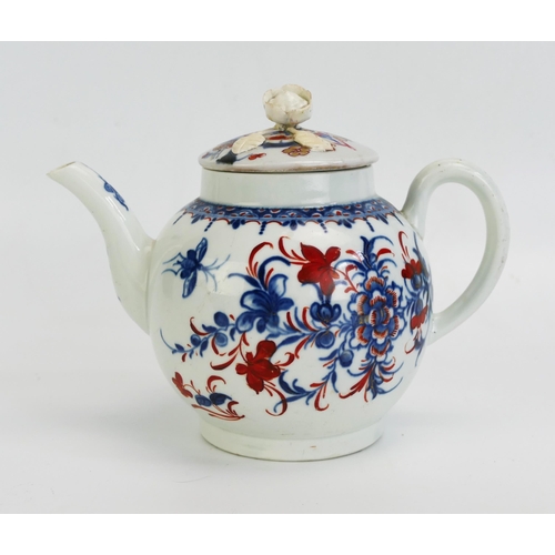 1582 - A late 18th century Worcester teapot and cover of circular form with Imari palette floral decoration... 