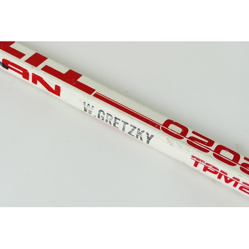 1641 - Wayne Gretzky, A Titan TPM2020 ice hockey stick, stencil W. GRETZKY, No 1-002 dated 25th February 19... 