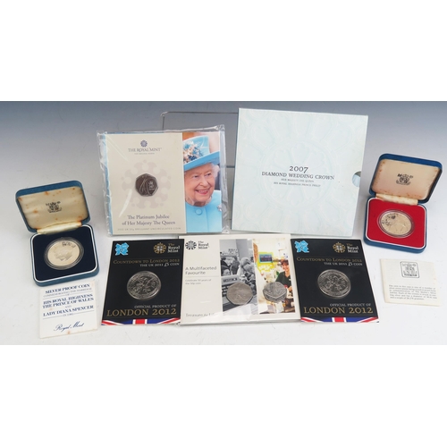 88 - A Royal Mint Silver 1977 Silver Jubilee Crown and silver 1981 crown (both boxed with COAs), 2007 Dia... 