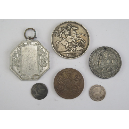 91 - A Victorian 1887 Silver Crown, 1792 Exeter Half Penny token, two 3d coins and royal commemorative me... 