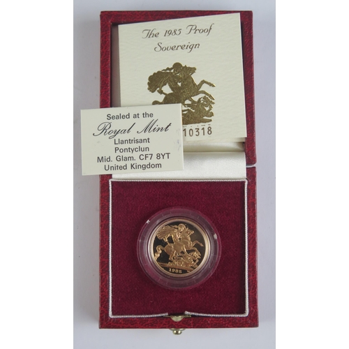 99 - An Elizabeth II Gold Sovereign 1985, cased with COA *ZERO VAT ON COMMISSION*