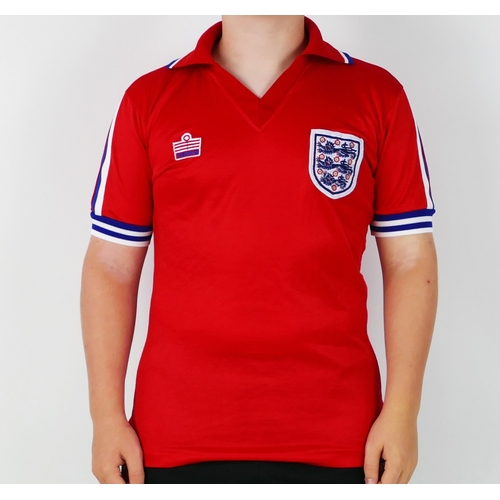 99 - An England International 1981 away shirt bears No. 9 to the back for Trevor Francis, England v. Roma... 