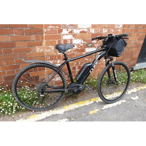 2086 - Cube Hybrid Electric Bike Bicycle with Bosch Active Line System and Bosch Power Pack 400, 20