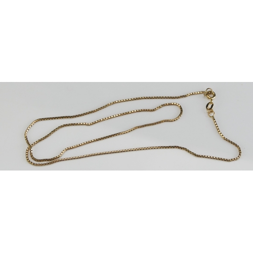 37 - A 9ct Gold Box Link Chain, 45.5cm (18