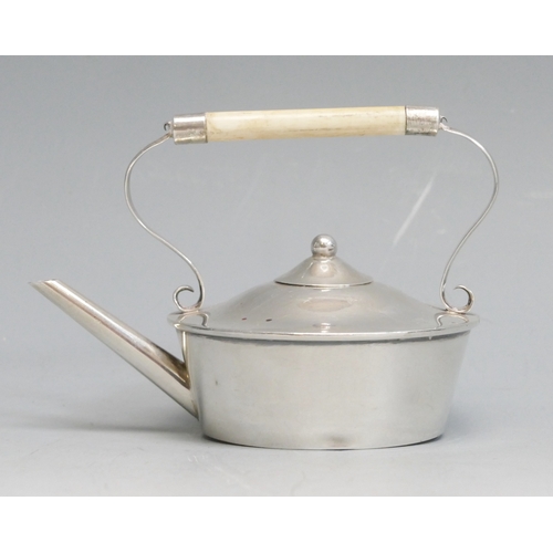 512 - A George V silver miniature kettle, maker Stuart Clifford & Co, London, 1911, of plain circular form... 