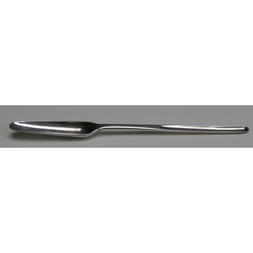 534 - A George I Britannia silver marrow scoop, makers mark indistinct, London, 1717, 20.5cm long, 41gms, ... 