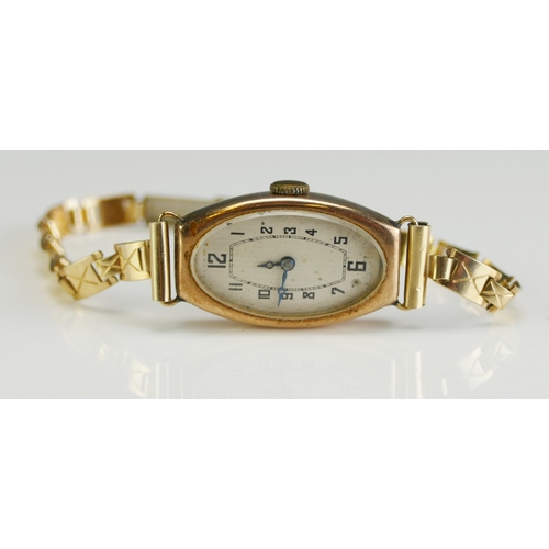 81 - A 9ct Gold Ladies Wristwatch. Overwound