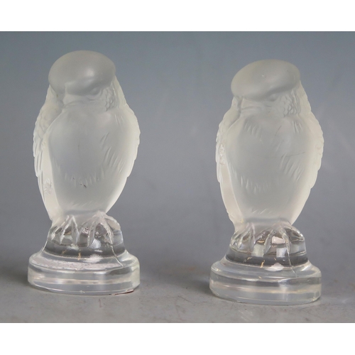 1730 - A pair of Lalique glass models of owls, both signs, both a/f, 6.5cm high.