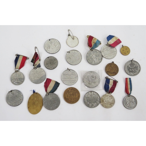 1742 - A collection of royalty commemorative medallions, including Victoria jubilee, George V coronation, a... 