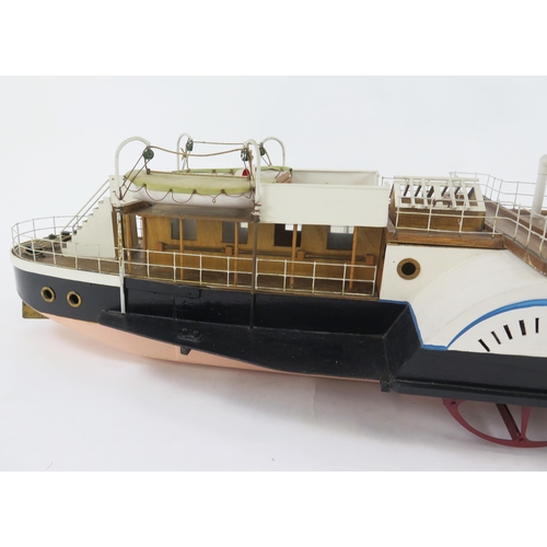 1914 - A model Edwardian style paddle steamer 'MacDougal' with two tone painted hull, simulated planked dec... 